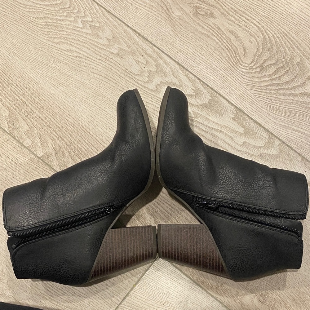 Fergalicious Black Heeled Boots - Picture 3 of 5
